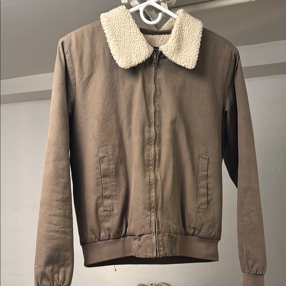Brandy Melville Brown Jacket with Cream Collar